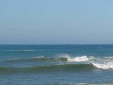 a surf sopt i surfed once, the wave is about  as high as my house(3-4m)